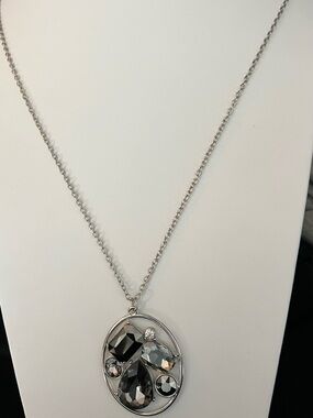 Paparazzi Silver Tone Black Crystal Oval Pendant Necklace